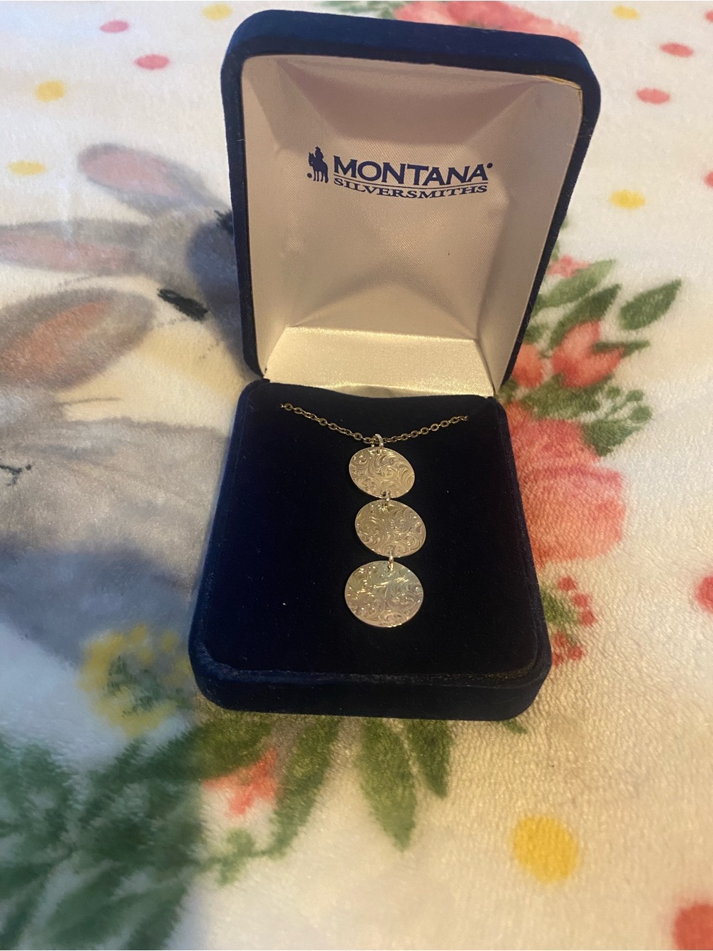 Montana silver NC-5vr Triple Concho Dangle never worn western necklace